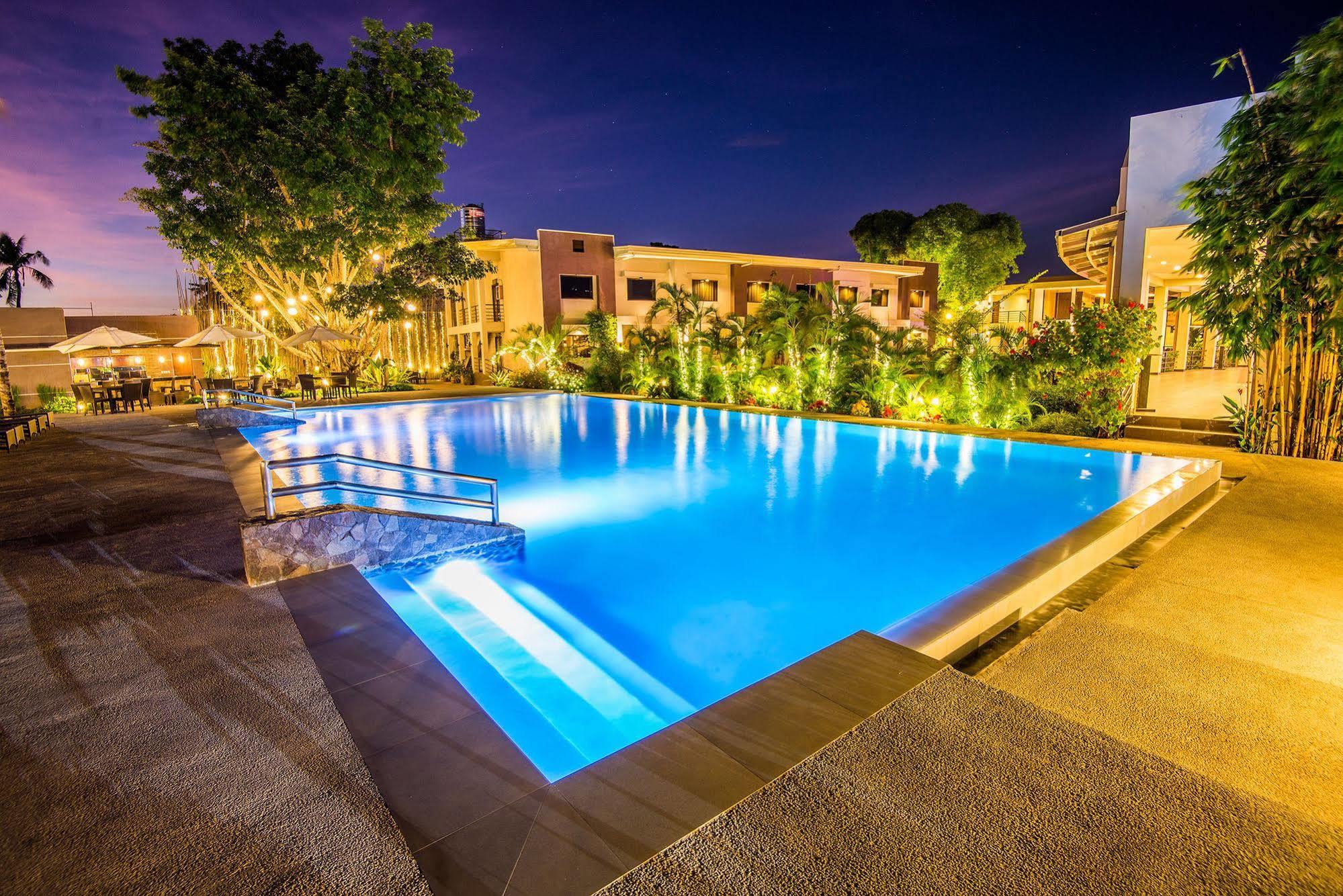Ariana Hotel Dipolog City Exterior foto
