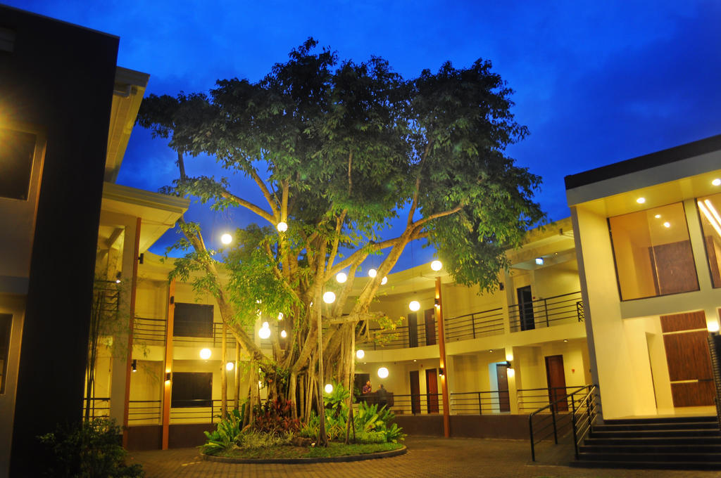 Ariana Hotel Dipolog City Exterior foto